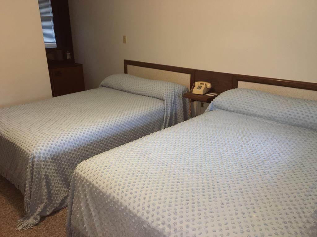 Mcgregor Inn Motel Wilton Zewnętrze zdjęcie