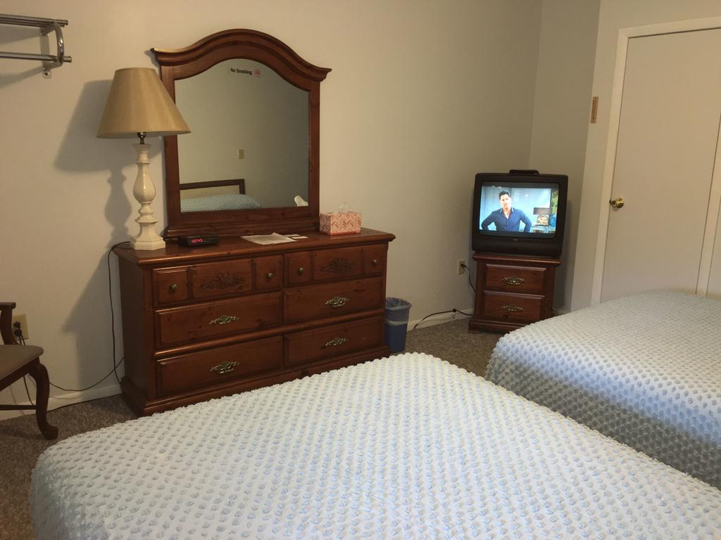 Mcgregor Inn Motel Wilton Zewnętrze zdjęcie